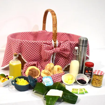 Casa Vereda, Ponta Delgada, S. Miguel *