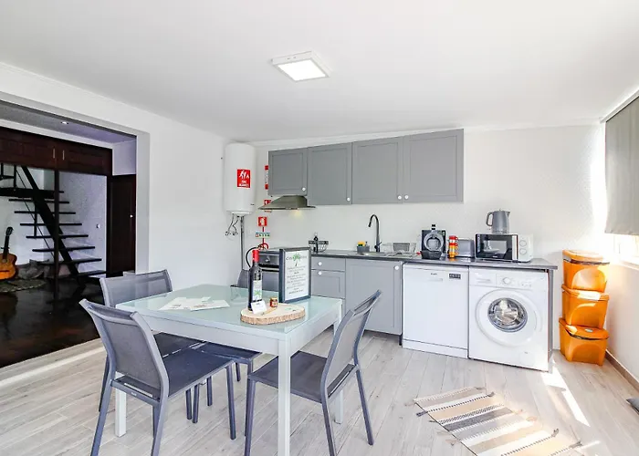 Casa Vereda, Ponta Delgada, S. Miguel Feriehus *